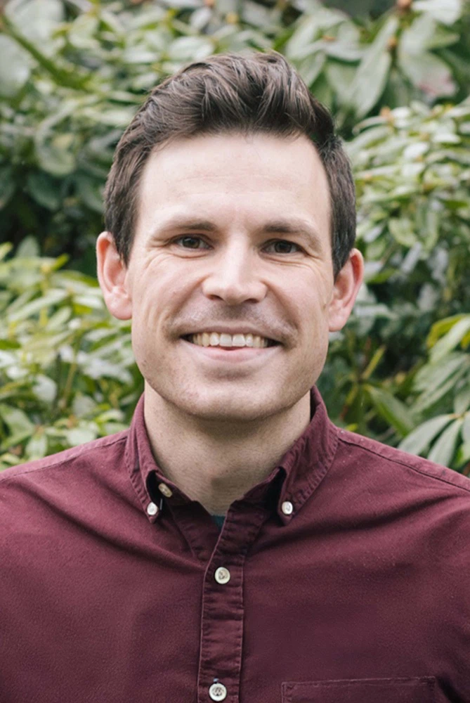 Jonathan Saunders