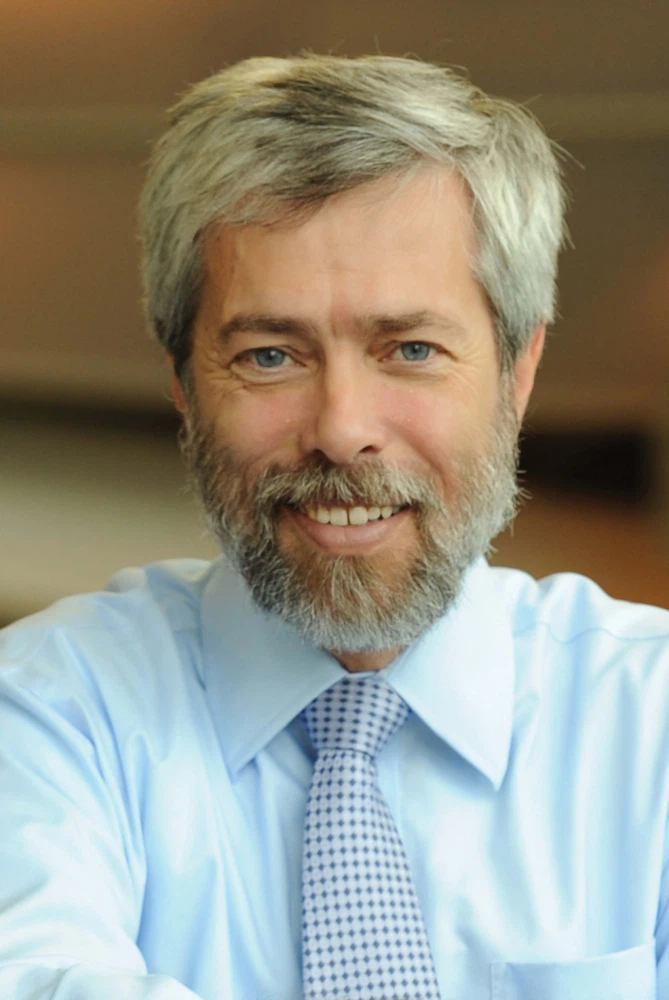 Gordon T.  Smith